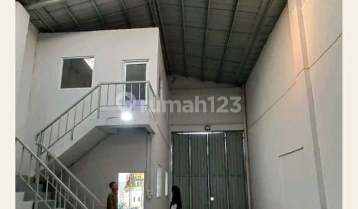 Gudang Satu Maret Tanjung Pura Ada Office