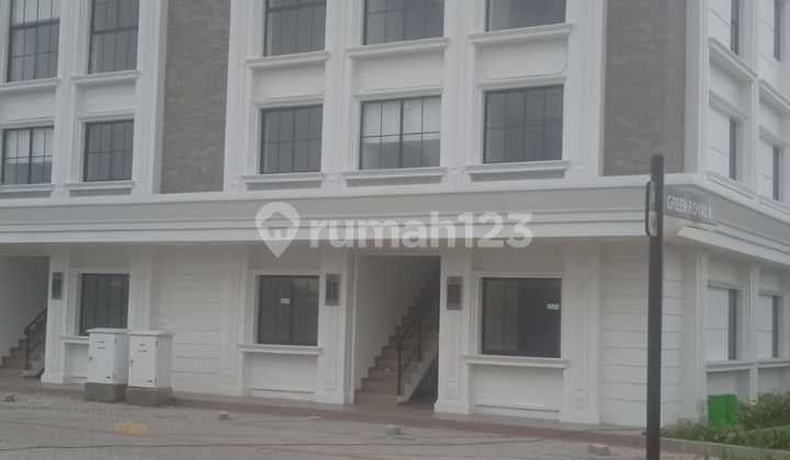 Condohouse Green Royal Bangunan Baru Dekat KRL
