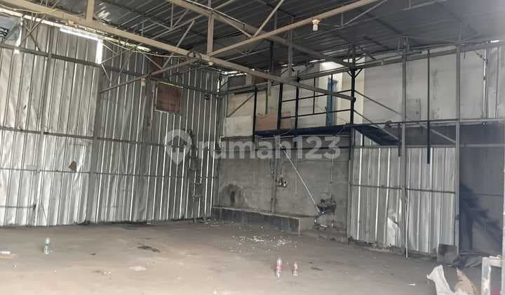 Pondok Bahar Warehouse Flood-Free High Ceiling