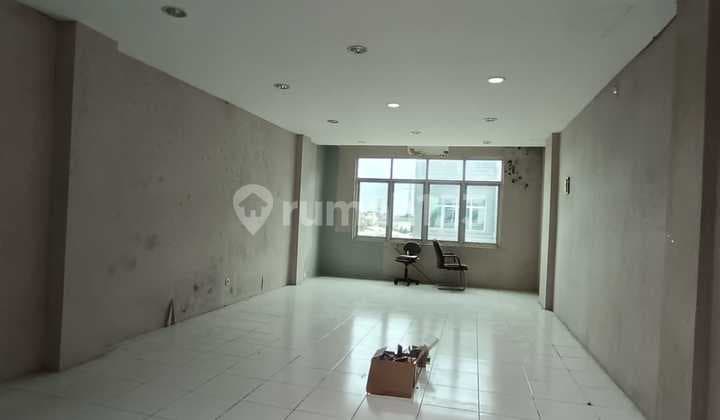 Ruko Gandeng Toho Pik Ada Lift Barang