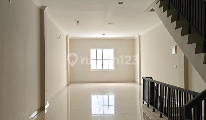 Rented Shop House Cbd Green Lake City Ready