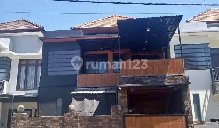 Rumah Kontrakan 2 Lantai di Jimbaran
