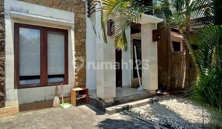 Rumah Kontrakan Bagus Furnished SHM Nusa Dua, Badung
