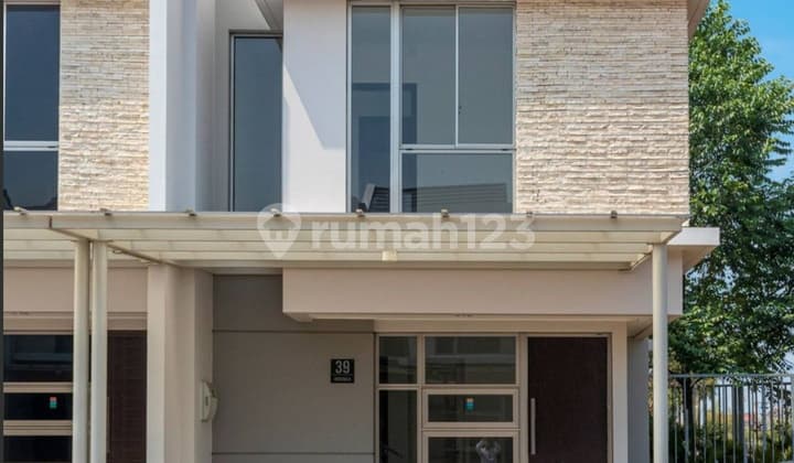 Rumah Baru Cluster Nashville Pik 2 Blue Ivy Hoek Luas 7,5x10