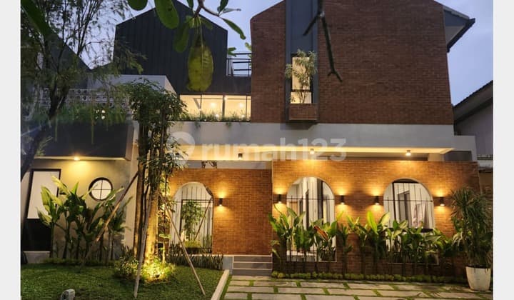 Rumah Mewah Cluster Banyanville The Green BSD Tangerang Selatan