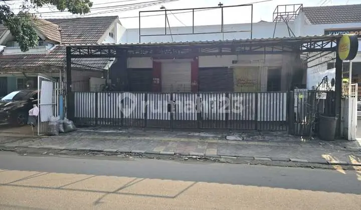 Rumah Raya Boulevard Kencana Loka BSD