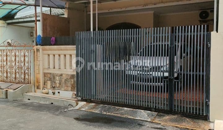 Rumah Bagus 2 Lt Minimalis Modern,nyaman, Bebas Banjir,strategis.