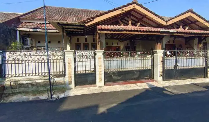 Disewakan Rumah di Dukuh Zamrud Mustikajaya Bekasi Kota