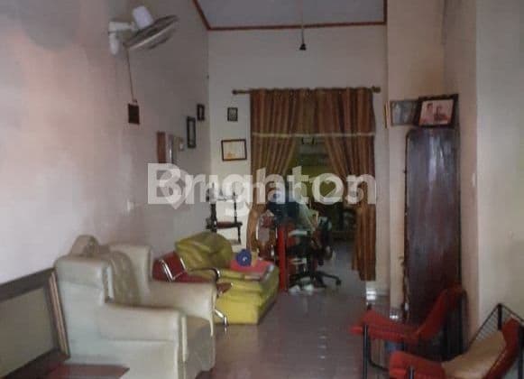 Rumah Pinggir Jalan di Rawa Badak , Koja