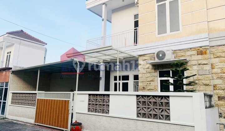 Nice House with SHM in Tasikmadu Semi Furnished One Gate System