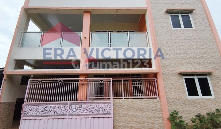 Dijual Rumah Modern 2 Lantai Strategis Dekat dengan Kampuss & Cyber Mall