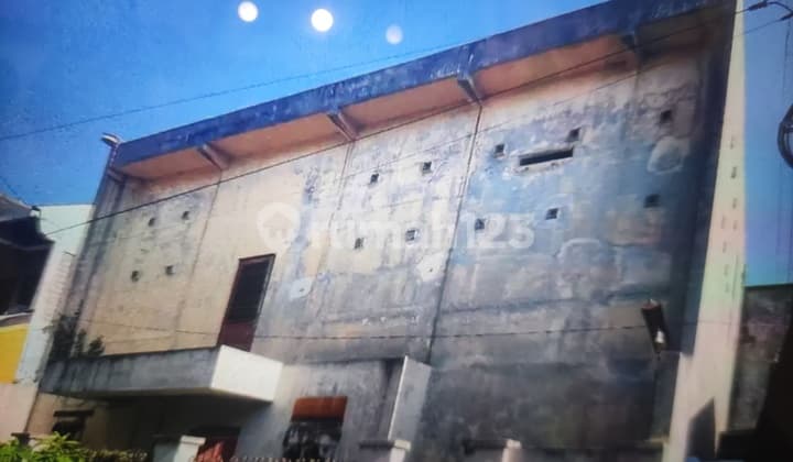 Dijual rumah kos dan rumah burung walet di ums solo