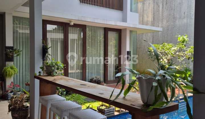 Rumah Minimalis Modern Ada Kolam Renang Siap Huni Riverside