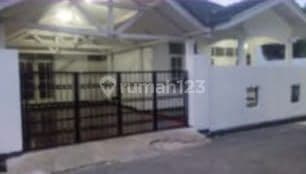 Rumah Minimalis Satu Lantai Di Jatiwaringin