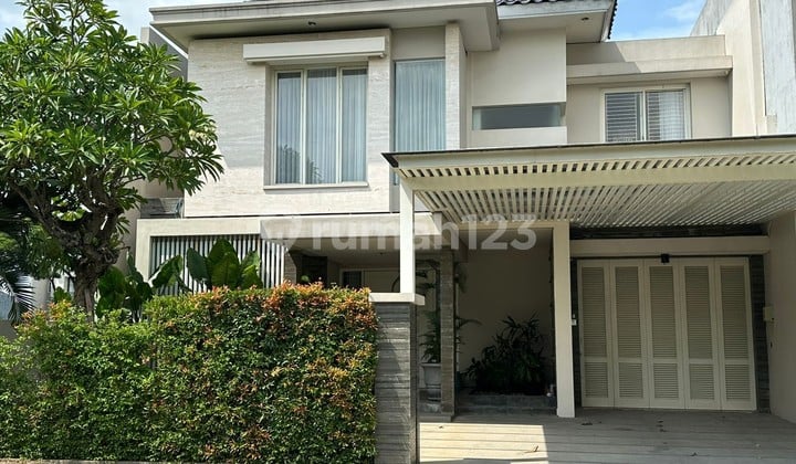 Dijual Rumah Raffles Citraland Utama Surabaya Barat