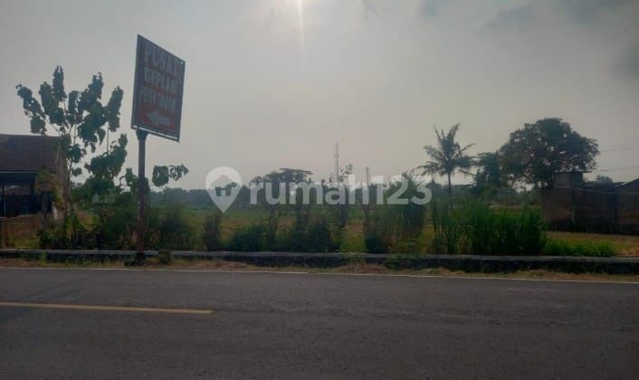 Mangku Land Main Road in Patalan Jetis Bantul Yogyakarta