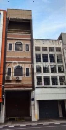 Ruko 4,5 Lantai Ada Lift Siap Usaha Di Gajah Mada, Jakarta Pusat