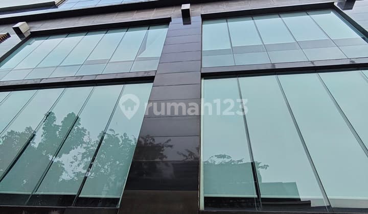 Gedung 9 Lantai Di Tomang, Jakarta Barat