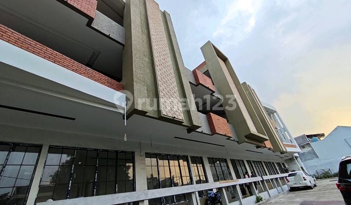 Kost 153 Kamar, Parkir Luas di Sunter, Jakut