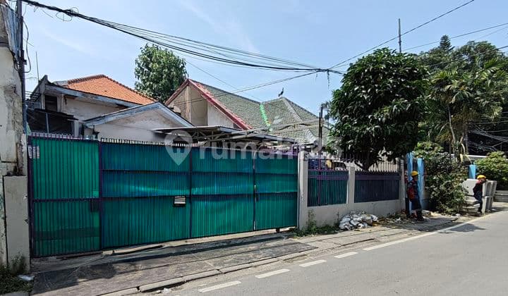 Old House Below NJOP Price in Kartini, Central Jakarta