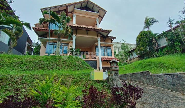 Rumah Dago Resort View Kota Bandung 2 Lantai Full Furnished