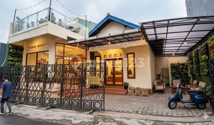 Rumah Terawat Renovasi Strategis di Sayap Diponegoro Bandung