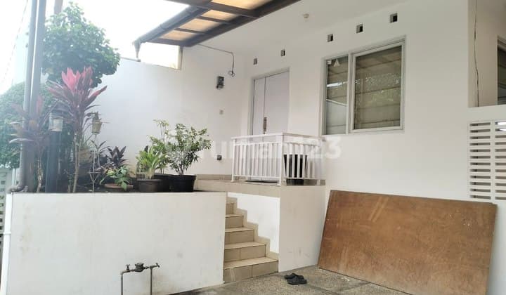 2-Storey Ready-to-Live Downslope House in Awiligar Cigadung, Bandung