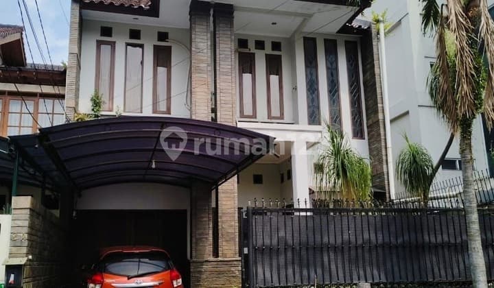 Rumah Terawat 2 Lantai Siap Huni Sutami Pasteur Bandung