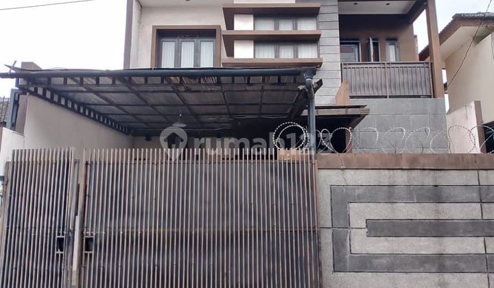 rumah bagus murah siap huni dekat tol dan mall di taman kopo indah