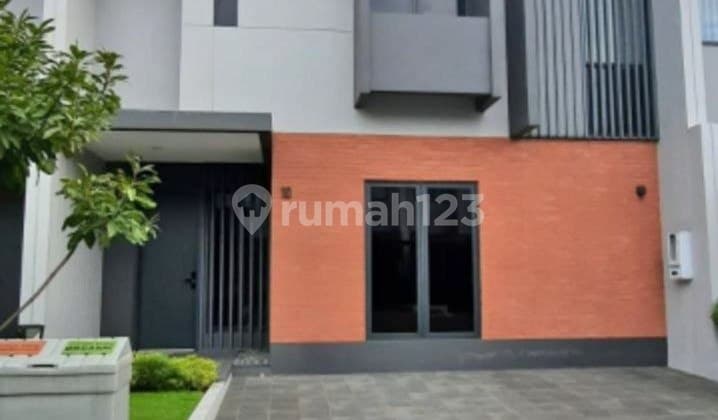 Rumah Bagus Siap Huni Cluster Genova Summarecon Bandung