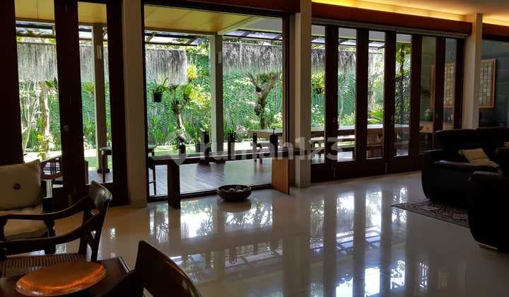 Rumah Mewah murah dago resort Modern Tropis Kavling Ekslusif Kontur Datar Jarang Ada