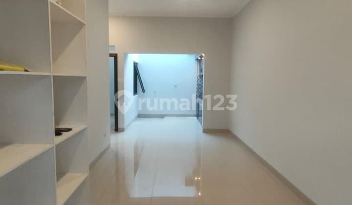 Ready-to-occupy new house in Pinus Regency, Soekarno Hatta, Buah Batu.