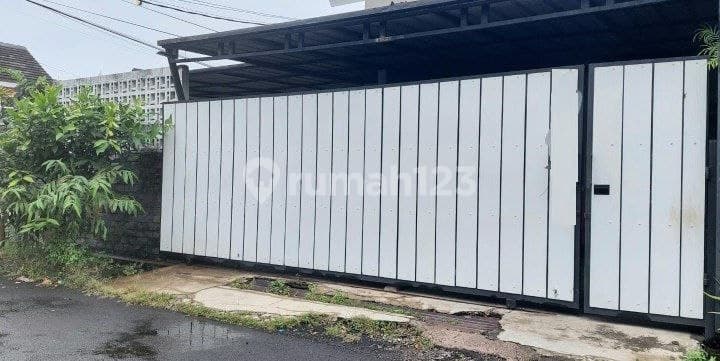 Rumah Hook 3 Lantai Ciwastra Residence Buah Batu Bandung Kota