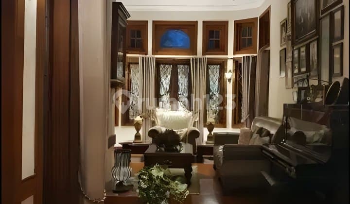 Rumah Terawat Siap Huni di Tengah Kota Bandung