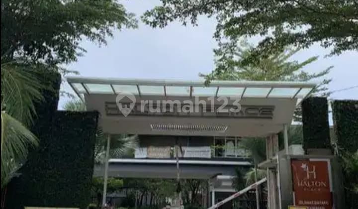 Rumah 2 Lantai Siap Huni di Medan Tenggara, Medan Denai