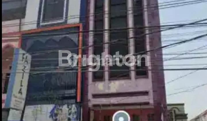 RUKO 3 TINGKAT SIAP PAKAI DI MEDAN SELAYANG, MEDAN TUNTUNGAN