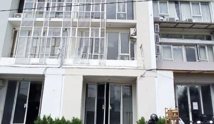 Dijual Ruko Dian Istana Wiyung Minimalis Strategis Siap Pakai