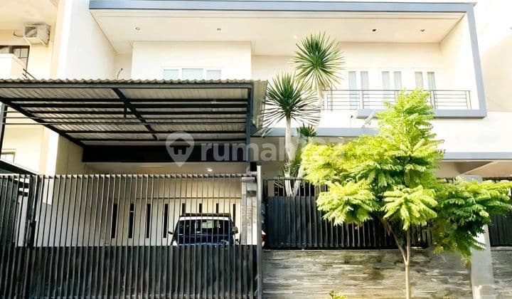 Dijual Rumah Cantik Minimalis Dian Istana Wiyung Strategis Siap Huni