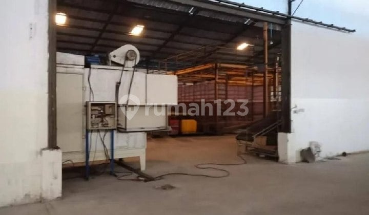 Snack Factory for Sale in Sidoarjo, Strategic Location, Move-in Ready