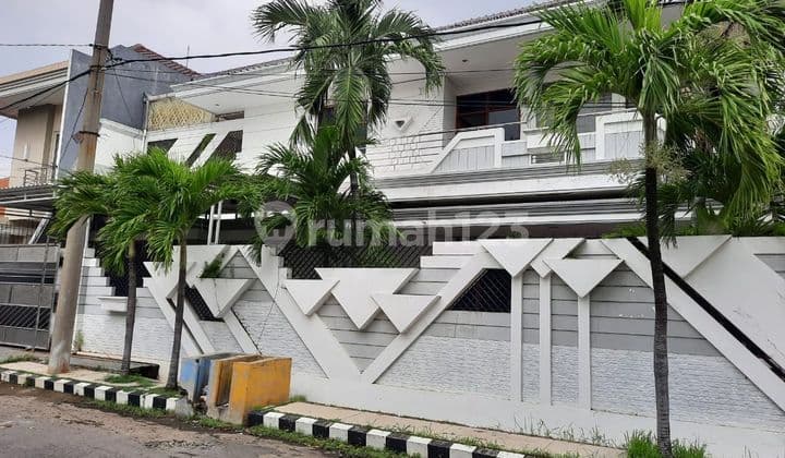 Dijual Rumah Mewah Dharma Husada Mewah Strategis Siap Huni