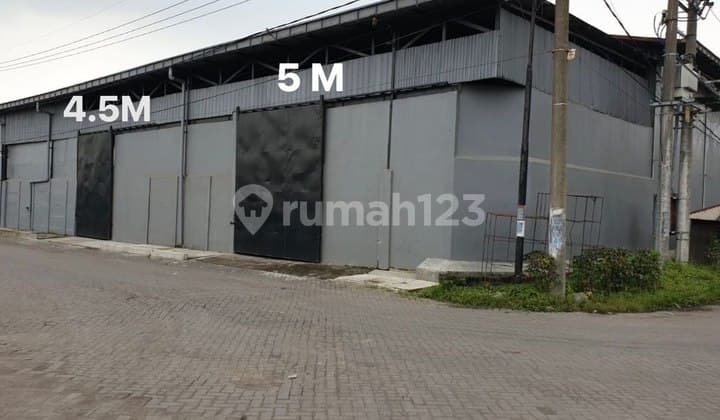 Dijual Gudang Jejer Osowilangun Strategis Siap Pakai