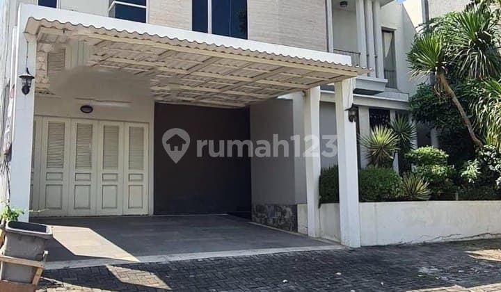Dijual Rumah Mewah Citraland Utama Strategis Siap Huni