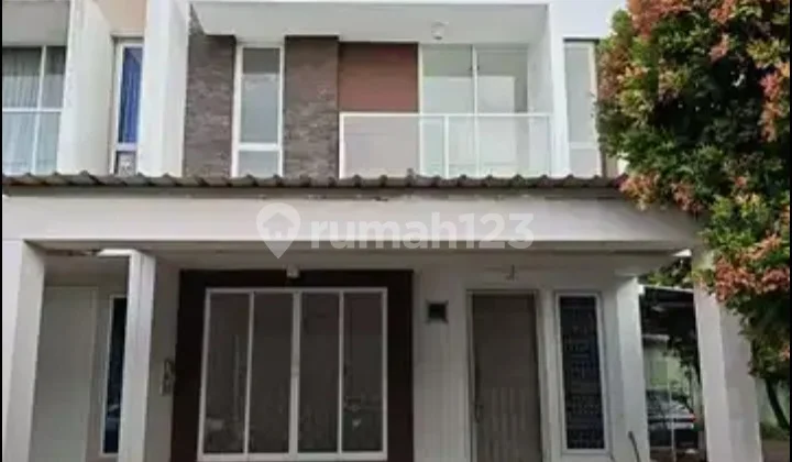 Disewakan Rumah Hook 2 Lantai di Duri Kosambi Jakarta Barat