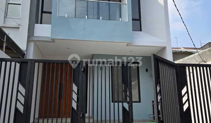 Dijual Rumah Baru Minimalis Kelapa Gading 2 Lantai Bagus Siap Huni