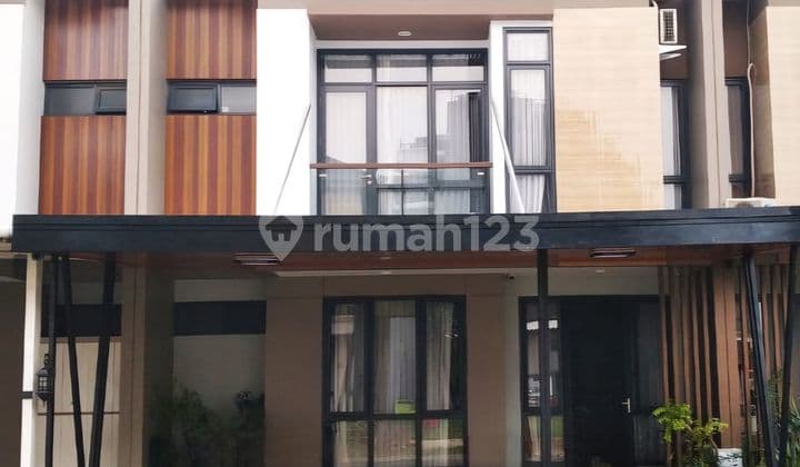 Jual Cepat Rumah Cantik Siap Huni Cluster Nashville Cibubur Lebar 8, 2 Lantai Sudah Renovasi Bagus