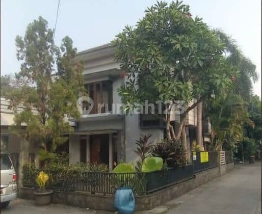 Rumah Di Cluster Casa One Gate System, Lebak Bulus