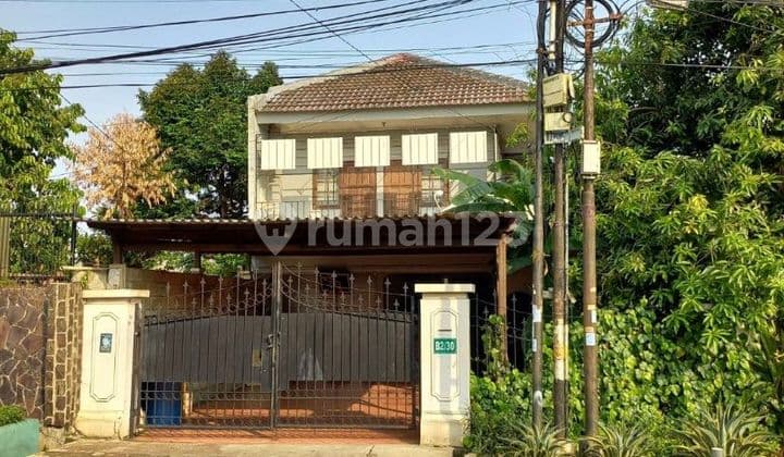 Residential House in the Bendi Tanah Kusir Area, South Jakarta