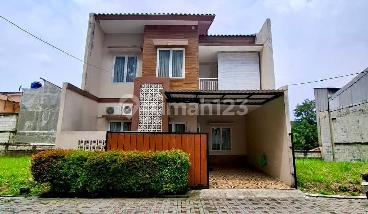 Dijual Rumah Semi Furnished Dalam Cluster Siap Huni