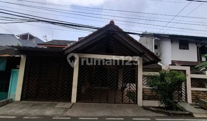 Rumah Secondary Dalam Komplek Di Pondok Kopi Jakarta Timur