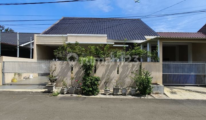 For Sale Secondary House in a Quiet Complex in Pondok Kelapa, East Jakarta